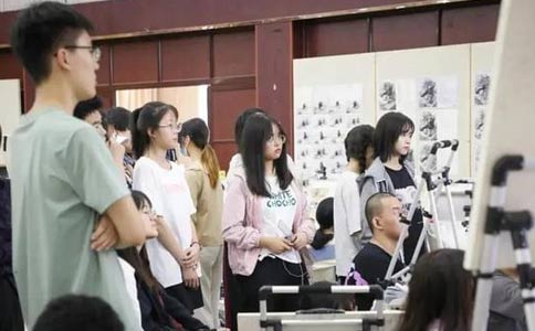 郑州美术高考复读哪家好-郑州106画室美术生复读班