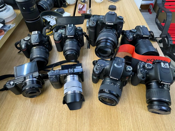 北京高价回收单反相机二手尼康D850单反相机上门回收