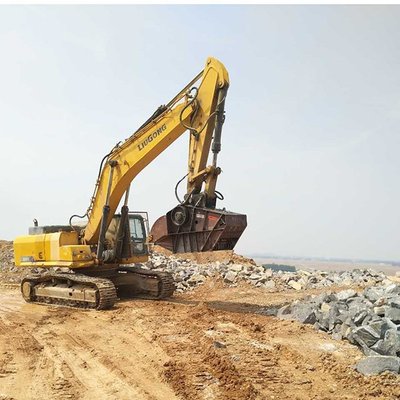 挖掘机是建筑行业的必备大型机械设备之一