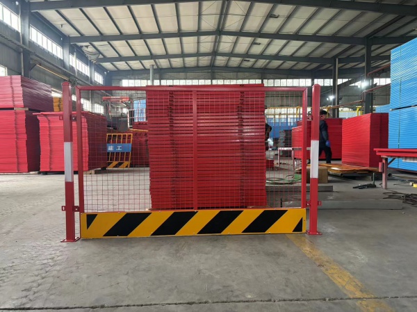 重庆防护栏杆基坑护栏 建筑工地防护栏施工安全防护围栏厂家直销